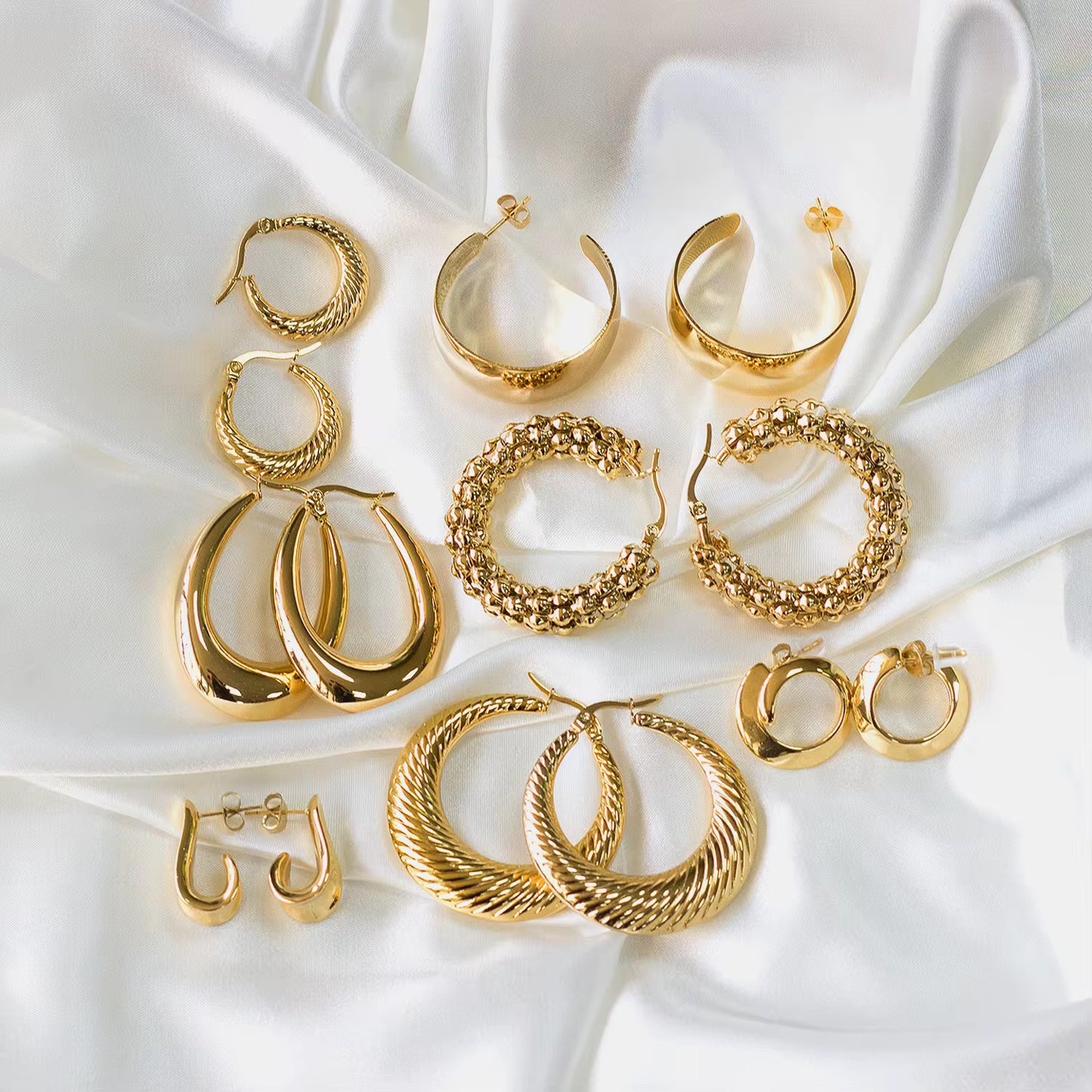Cindy hoop earrings
