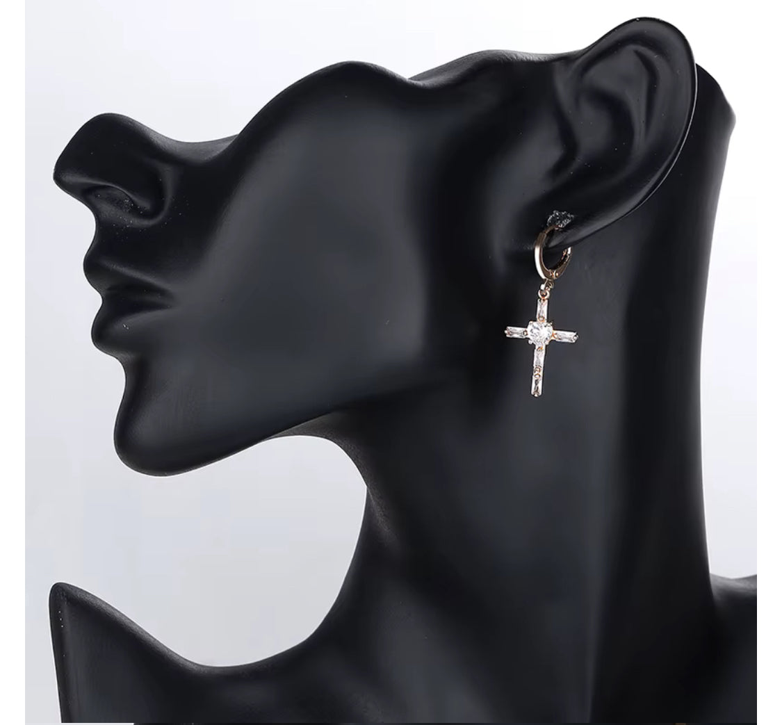 Cross earrings and necklaces pink