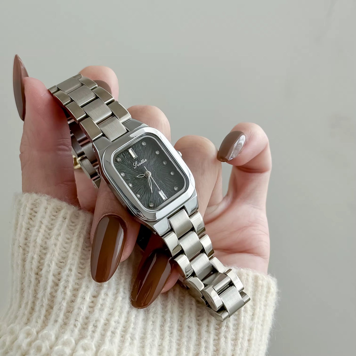 Harriet Classic Women’s watch